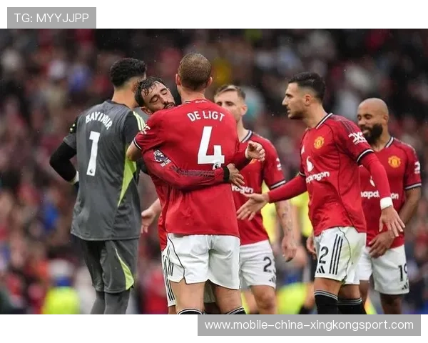 曼联角球战术多次演练后再度收获进球，战术细节揭示球队优势