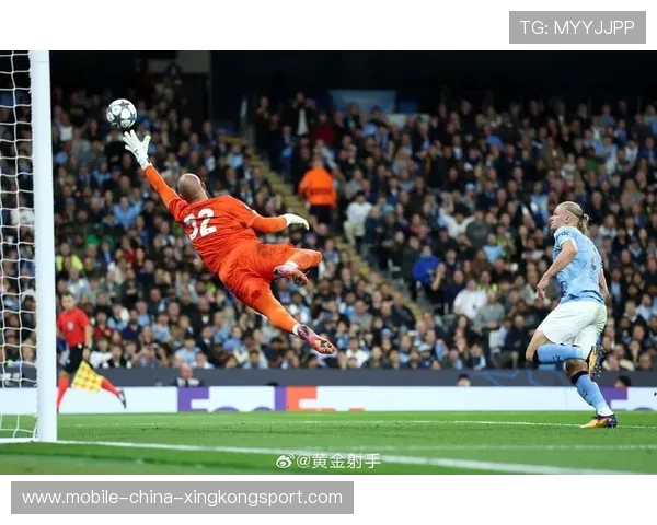 那不勒斯边路传中换位建功，头球破门定乾坤